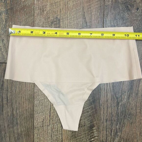 Spanx Undietectable Soft Nude NWOT Women’s Shapewear size S EUR 34-36 UK 8-10‎ - Picture 5 of 6